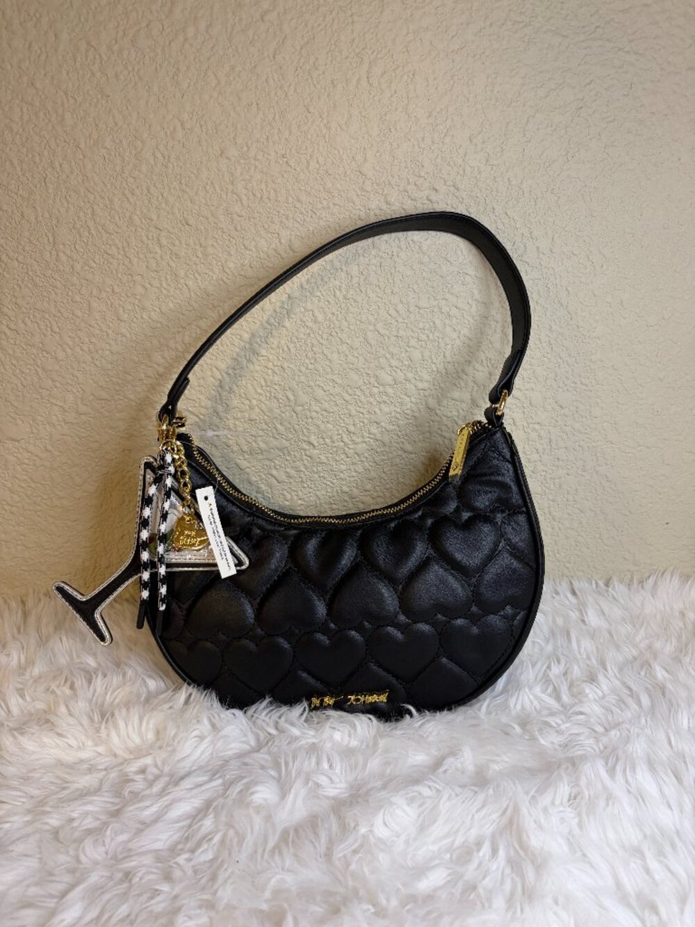 Betsey Johnson Black Heart Quilted Hobo Bag Martini Olive Charm NWT
